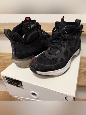 Nike Air Jordan XXXVII (37) GS Black | Youth 6.5Y / Women’s 8 | Box